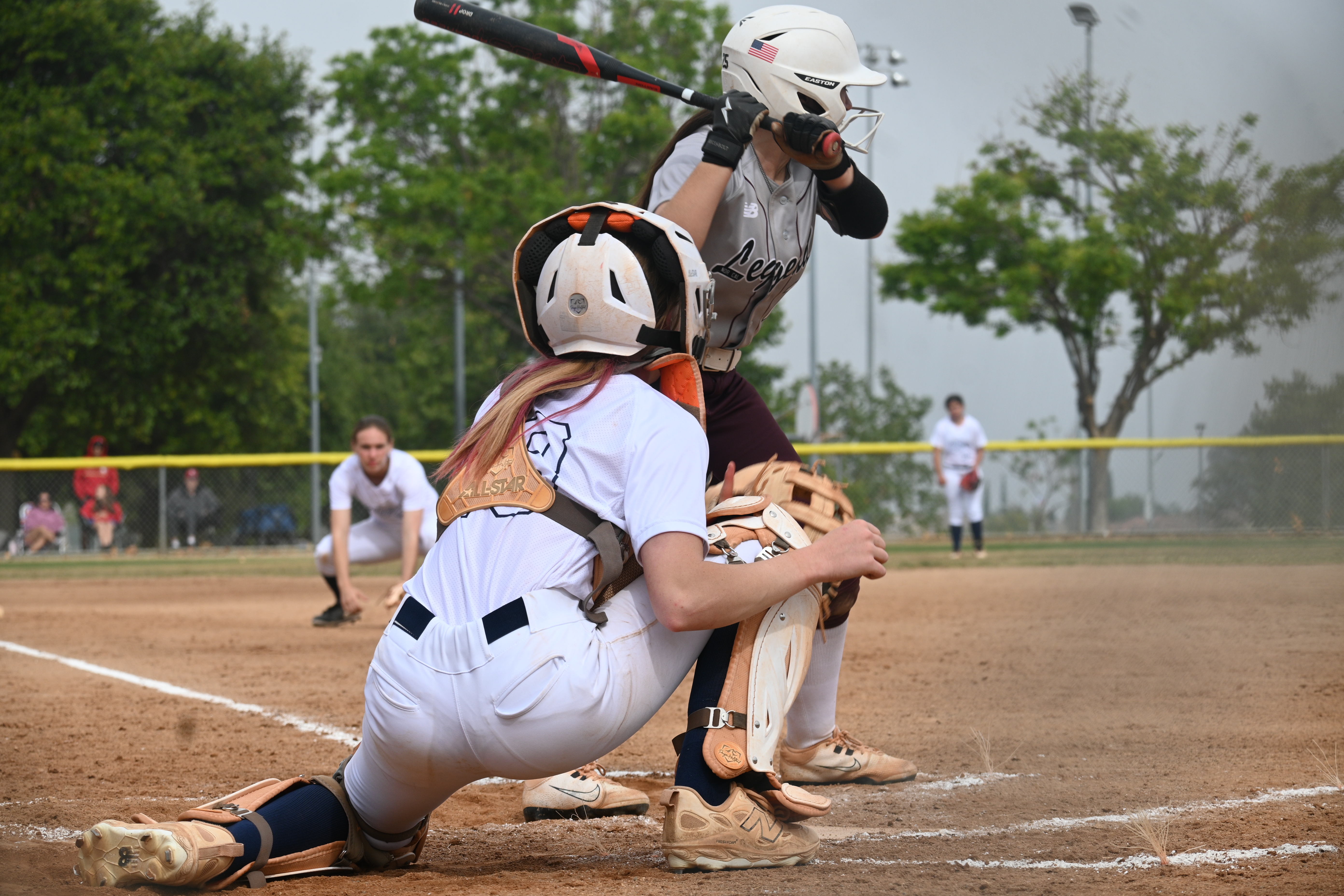 Payton Christiansen catching action